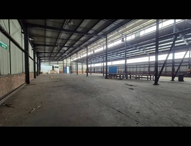 4,000M² FACTORY TO LET IN LILIANTON